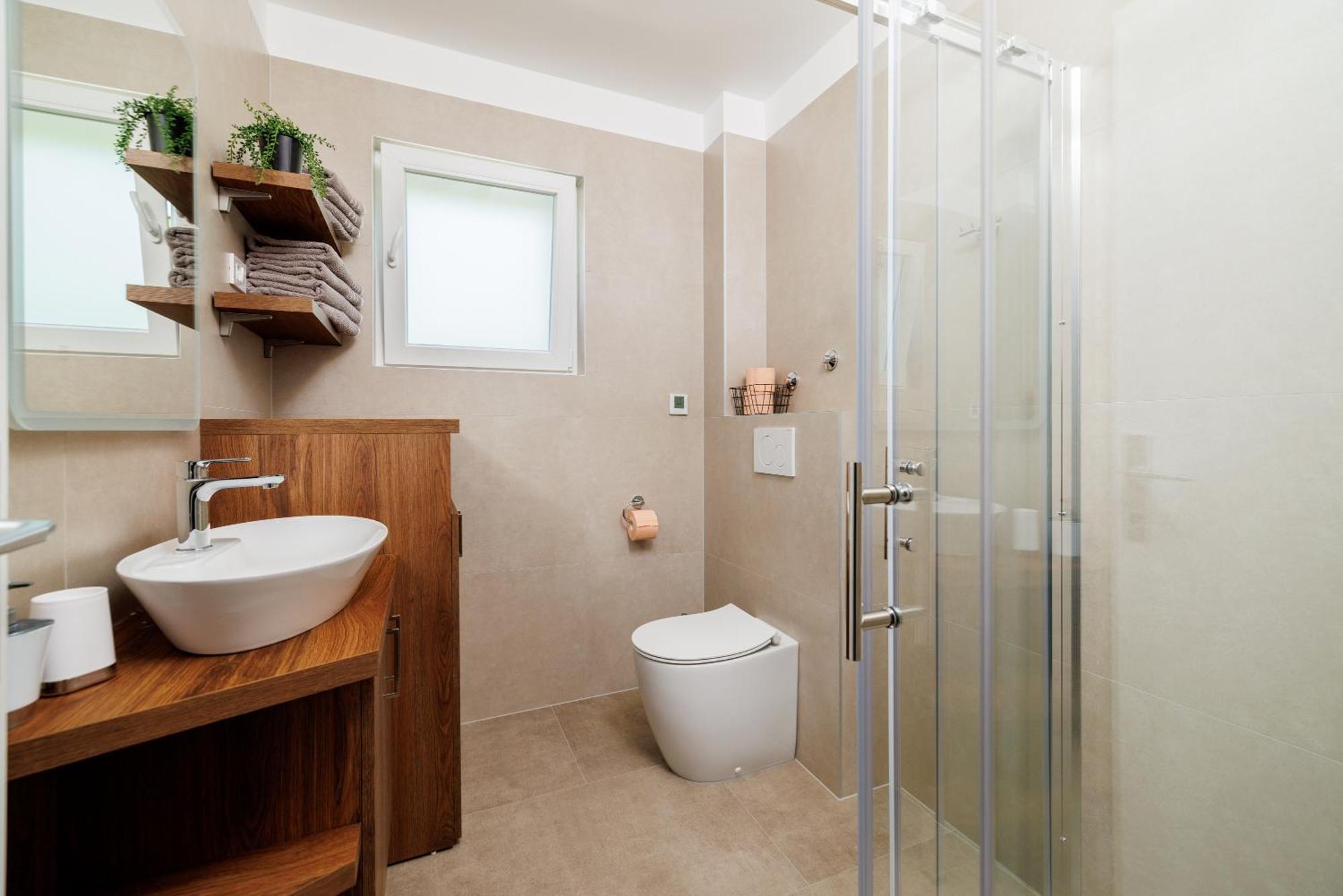 Apartmani Viktorija Jadranovo Exterior foto